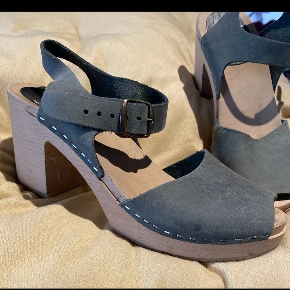 Funkis Swedish Forms Frida Heel Sandals Sz 37 Green Suede Wood Clog Platform - Picture 1 of 12